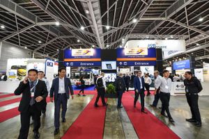 싱가포르 인터에어포트 2027 brand background image