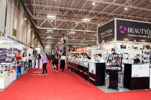 루마니아 부쿠레슈티 화장품 뷰티 헤어 박람회 2026 brand background image